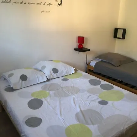 L'oliveraie Apartment *